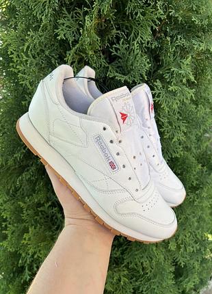 Шкіряні кросівки reebok classic