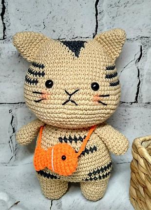Мягкая игрушка ручной работы вязаная амигуруми hand made котик 20 см