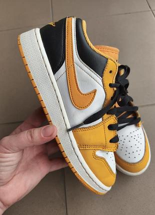 Кожаные кроссовки nike jordan