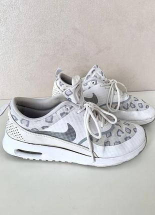 Кросівки білі від nike