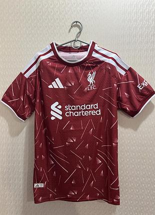 Футбольна футболка ліверпуля домашнє джерсі liverpool fc сезону 2026/2027 ігрова версія адідас adidas нова