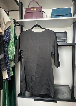 Чорна атласна сукня mango