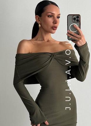 Сукня міні хакі з відкритими плечима plt prettylittlething