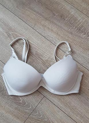 Бюстгальтер