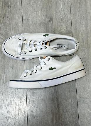 Оригінальні білі кеди від lacoste з розміром устiлки 28,5. стан 6/10