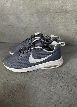 Оригінальні кросівки nike