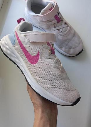 Кросівки nike revolution 6