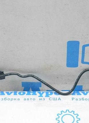 Трубка вакуумная porsche macan 15-18 2.0t (02)