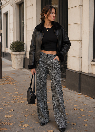 «трикотажные меланжевые брюки прямого кроя с низкой посадкой»