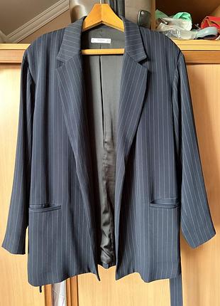 Mango suit подовжений блейзер у смужку з поясом р.
