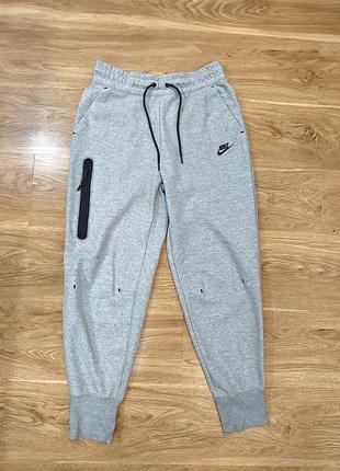 Штани nike tech fleece