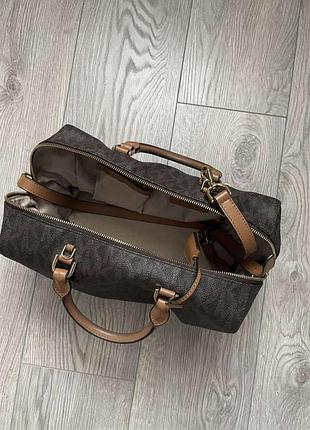 Оригинальн. сумка michael kors. 5