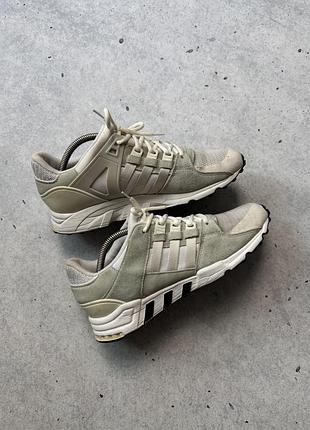 Кросівки adidas equipment схожі на nike