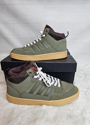 Зимние кроссовки adidas 39 размер