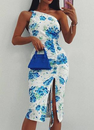 Распродажа платье prettylittlething миди со стяжкой