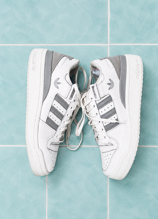 Кроссовки adidas forum