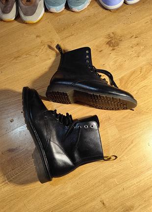 41/26-26.5 черевики dr. martens