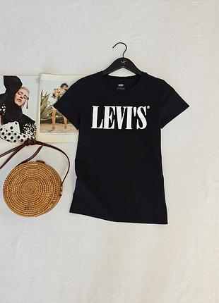Футболка levis