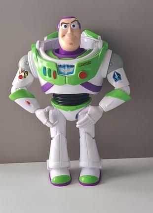 Ігрова фігурка баз лайтер mattel disney pixar toy story buzz lightyear large історія іграшок 4 25см