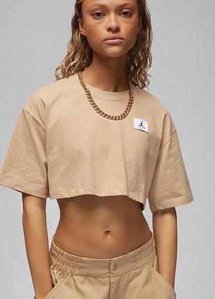 Укорочена футболка air jordan crop кроп топ jordan бежева бежевий бежевая футболка jordan dz3211-254