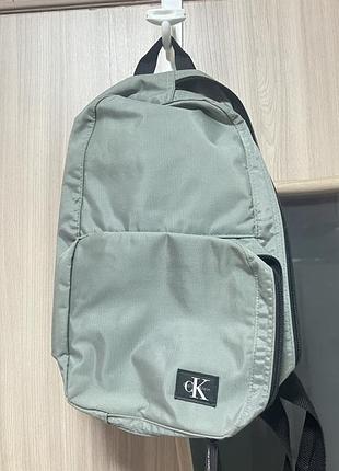 Сумка, рюкзак, слінг calvin klein
