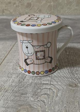 Коллекционная фарфоровая кружка с крышкой из линейки "buttons" the leonardo collection.