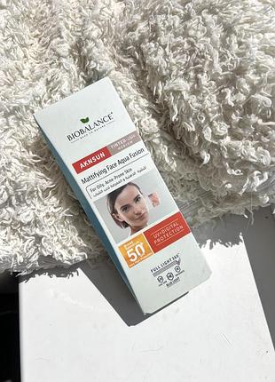 Сонцезахист spf 50 вв,матуючий для шкіри з акне, водостійкий,натуральний