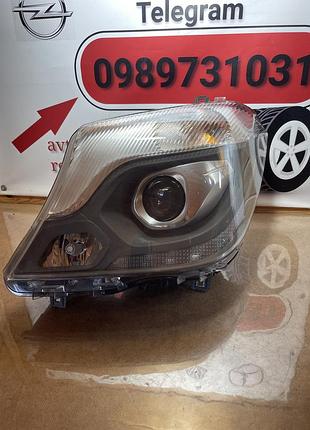 Б/у mercedes sprinter 906 ксенон фара ліва перед фара 9068203161 оригінальна