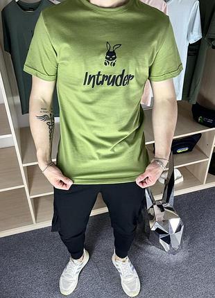Футболка чоловіча "bunny" intruder оливкова