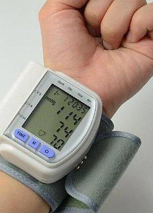 Автоматичний тонометр для вимірювання тиску пульсу на зап'ясті blood pressure monitor ck-102s