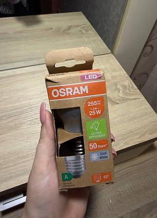 Світлодіодна лампа ⁠osram e27 led споживає 1.2 вт