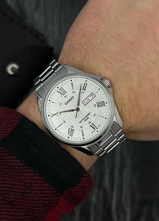 Casio mtp-1384d-7avdf — чоловічий кварцовий годинник, сталевий браслет, wr 30 м