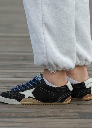 Golden goose true star