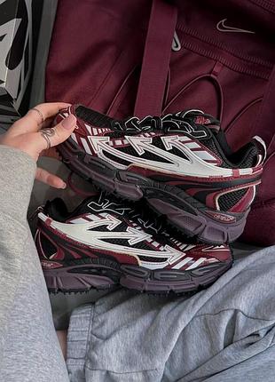 Be right back burgundy