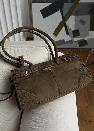 Сумка prada bonnie medium suede shoulder bag хаки