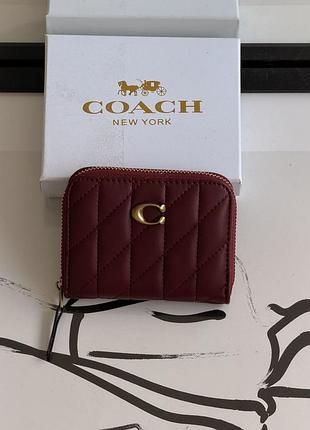 Кошелек coach mini quilted pillow essential zip бордовый
