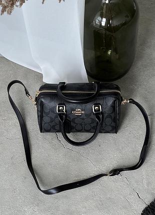 Coach mini rowan crossbody in signature чорний
