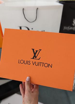 Коробка louis vuitton маленька