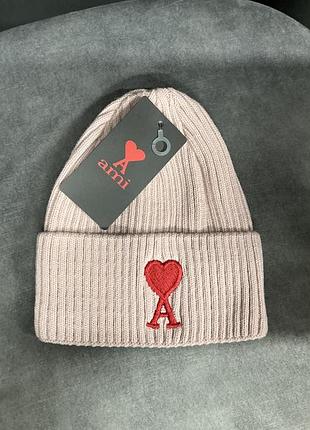 Шапка ami