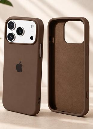 Чехол силиконовый silicone case full для iphone 17 pro защита камеры цвет chocolate
