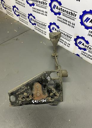 Замок капота mercedes ml163 (1638800260)