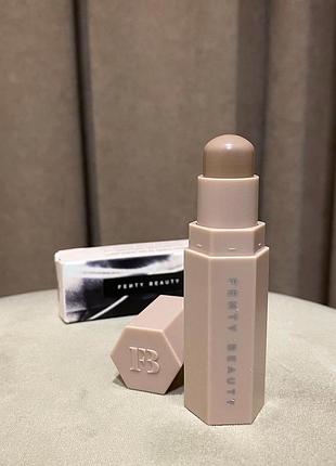 Стік для контурингу скульптор бронзер бронзатор fenty beauty by rihanna stick match stix contour skinstick - amber - коректор для обличчя