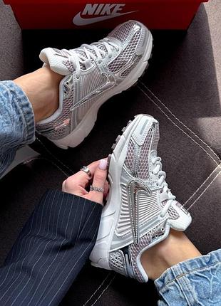 Zoom vomero 5 silver