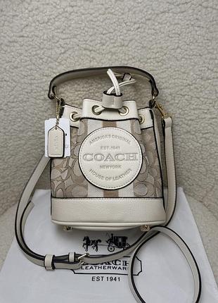 Coach premium