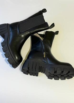 Glide boots