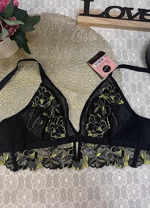 Шикарний бралет hunkemoller