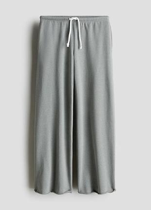 Спортивні штани h&m на дівчину 9-10років, зріст 140см не утеплені