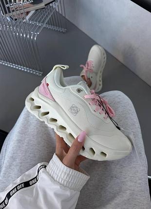 Кроссовки легкие удобные on cloudtilt x loewe