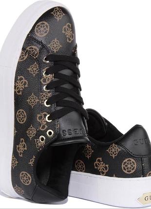 Жіночі кросівки guess garmini на шнурівці, чорно-коричневого кольору