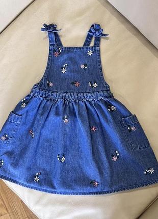 Джинсовий сарафан від джордж 2-3 роки ріст 92-98 в квітковий принт стан ідеальний на дівчинку дов 51.5, пояс резинка 27